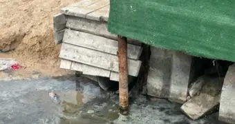 Дело – труба: жители Актау жалуются на возможный слив неизвестной жидкости в Каспий