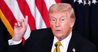 «Глупые люди»: Трамп решил забрать нефть у Ирана