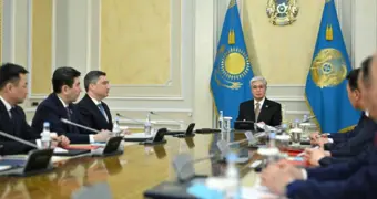 Токаев поручил упростить въезд для иностранных профи