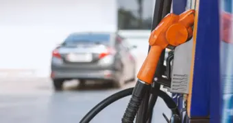 На сколько подорожал АИ-95: новые ценники в Казахстане