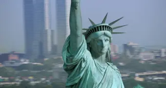 «Так рушатся империи»: в США призвали готовиться к худшему из-за обращения Трампа