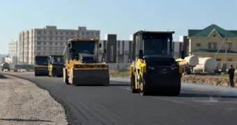 В Актау расширяют дорогу между микрорайонами Шыгыс-1 и Шыгыс-2