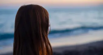 Падение с высоты: в Актау выясняют обстоятельства гибели 15-летней девочки