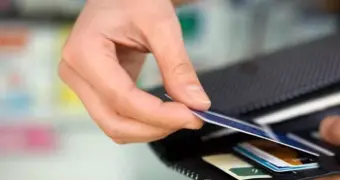 Штрафы на eGov опустошают банковские карты казахстанцев: что происходит