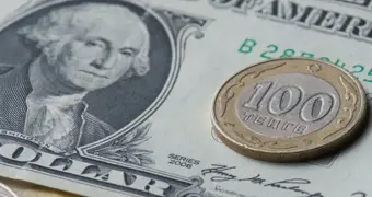 Курс на девальвацию: когда Нацбанк перестанет «спасать» тенге и что будет с накоплениями