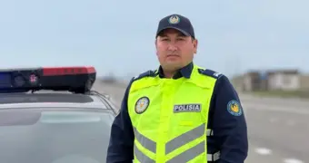 Понятно без слов: видео с полицейским, знающим язык жестов, покорило жителей Актау