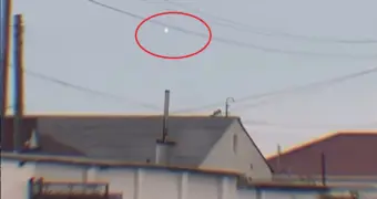 В небе над Мангистау заметили светящиеся шарообразные объекты