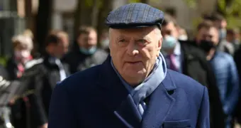 Фотограф рассказал о необычной детали в служебной машине Жириновского