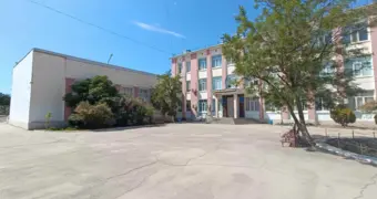 Как поручил аким: жители Актау требуют оставить доступ к школьному стадиону