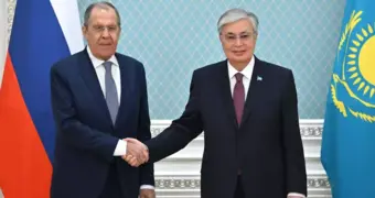 Астана готовится к важным переговорам: Лавров встретится с Токаевым