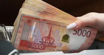 Казахстанцы ринулись скупать рубли: спрос вырос почти в 7 раз за месяц