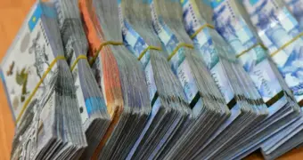 Новые правила выплат пенсий в Казахстане: что нужно знать о пороге в 828 588 тенге