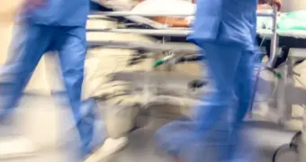 В Подмосковье мужчина чихнул и получил перелом