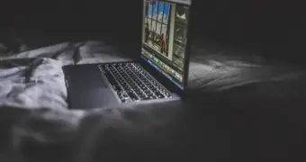 Врач предупредила о рисках ночной работы для сердца и психики