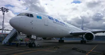 Самолет Air Astana, летевший в Германию, экстренно сел в Актобе