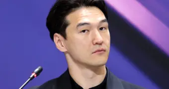 Казахстанский комик Нурлан Сабуров провалил экзамен по русскому языку при попытке легализоваться в РФ