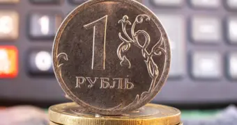 Рубль переписывает рекорды в Казахстане, включив «турборежим» против тенге