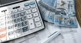 Потребители Актау задолжали почти 2 миллиарда тенге за коммуналку
