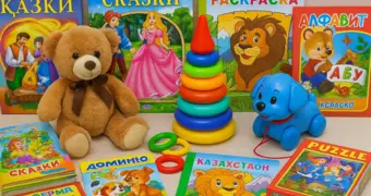 В Актау собирают подарки ко Дню защиты детей