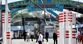 Полеты, грузы и даже вода: Казахстан вводит новые правила на границе с Узбекистаном