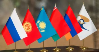 Токсичный гринбэк: как страны ЕАЭС незаметно для мировых рынков выставили доллар за дверь