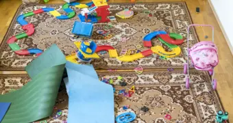 Бардак не повод для паники: психолог из Актау объяснила, как приучить детей к порядку без криков