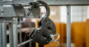 Наказание есть, а сажать некуда: в Казахстане до 2030 года отменили аресты