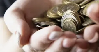 В Казахстане банки заставят показывать, сколько реально стоит каждый теңге для клиента