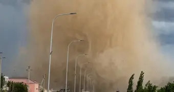 Смерч сняли на видео в Мангистау