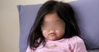 Из инфекционной больницы - в реанимацию: родители двухлетней девочки в Актау обратились к властям