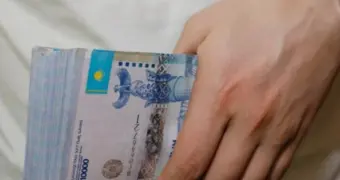 Министр труда назвал зарплату, ниже которой не стоит работать в Казахстане