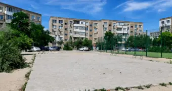 В Актау жители 13 микрорайона полгода ждут новую детскую площадку: почему затянулись сроки