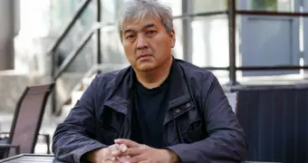 Кому Акорда послала жесткий сигнал? Ашимбаев объяснил триумф правовой логики в решении по срокам Токаева