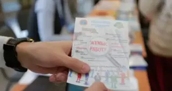 Казахстану не хватает этих специалистов: кому работодатели готовы платить до 500 тысяч тенге в 2026 году