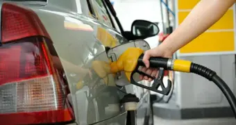 Россияне стали прикидываться инвалидами, чтобы заправляться на АЗС