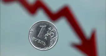 Рубль рухнул ниже 6 тенге: что теперь будет с курсом и кому это выгодно в Казахстане