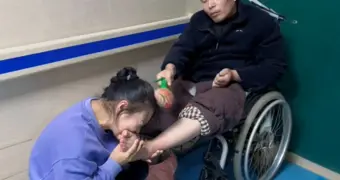 Китаянка 5 лет кусала пальцы ног мужа и вывела его из комы
