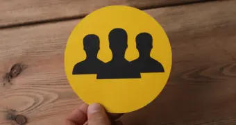Блогер из Актау заплатит почти полмиллиона за публикацию изображения людей без их согласия