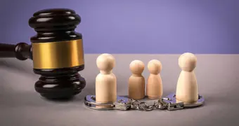 Житель Мангистау получил год ограничения свободы за долг по алиментам в 3,7 млн теңге