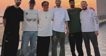 Джеки Чан станцевал под песни Miyagi в Актау