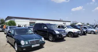 За что владельцы подержанных авто в Казахстане теперь вынуждены умолять покупателей