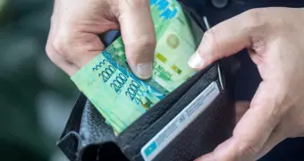 Суд в Актау взыскал с мужа алименты на содержание супруги