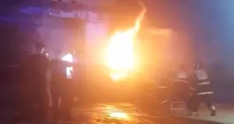 Момент пожара в жилом доме попал на видео в Жанаозене