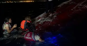 Видео с перевернувшимся катером вызвало бурные споры в Сети