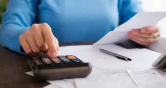 Продал квартиру, машину или криптовалюту: когда казахстанцам придется платить налог