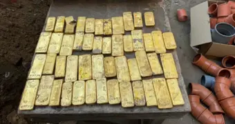 Рабочие обнаружили в стене сейф с золотом на 9 миллионов евро