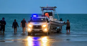 Лодка перевернулась в Каспии: троих мужчин искали всю ночь близ Жанаозена