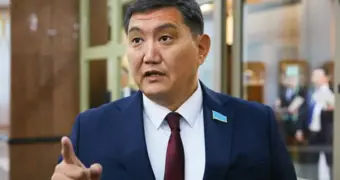Экс-депутат Базарбек обратился к казахстанцам после ДТП