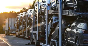 Автомобили из России перестали ввозить в Казахстан: названа причина