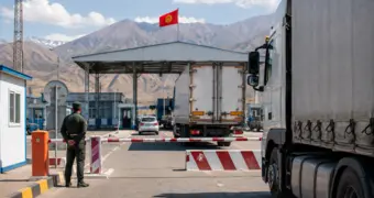 На границе с Казахстаном ужесточили правила: за что теперь могут отобрать весь товар